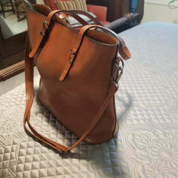 Nicole Vintage Modern Leather Shoulder Bag - Picture 5 of 6